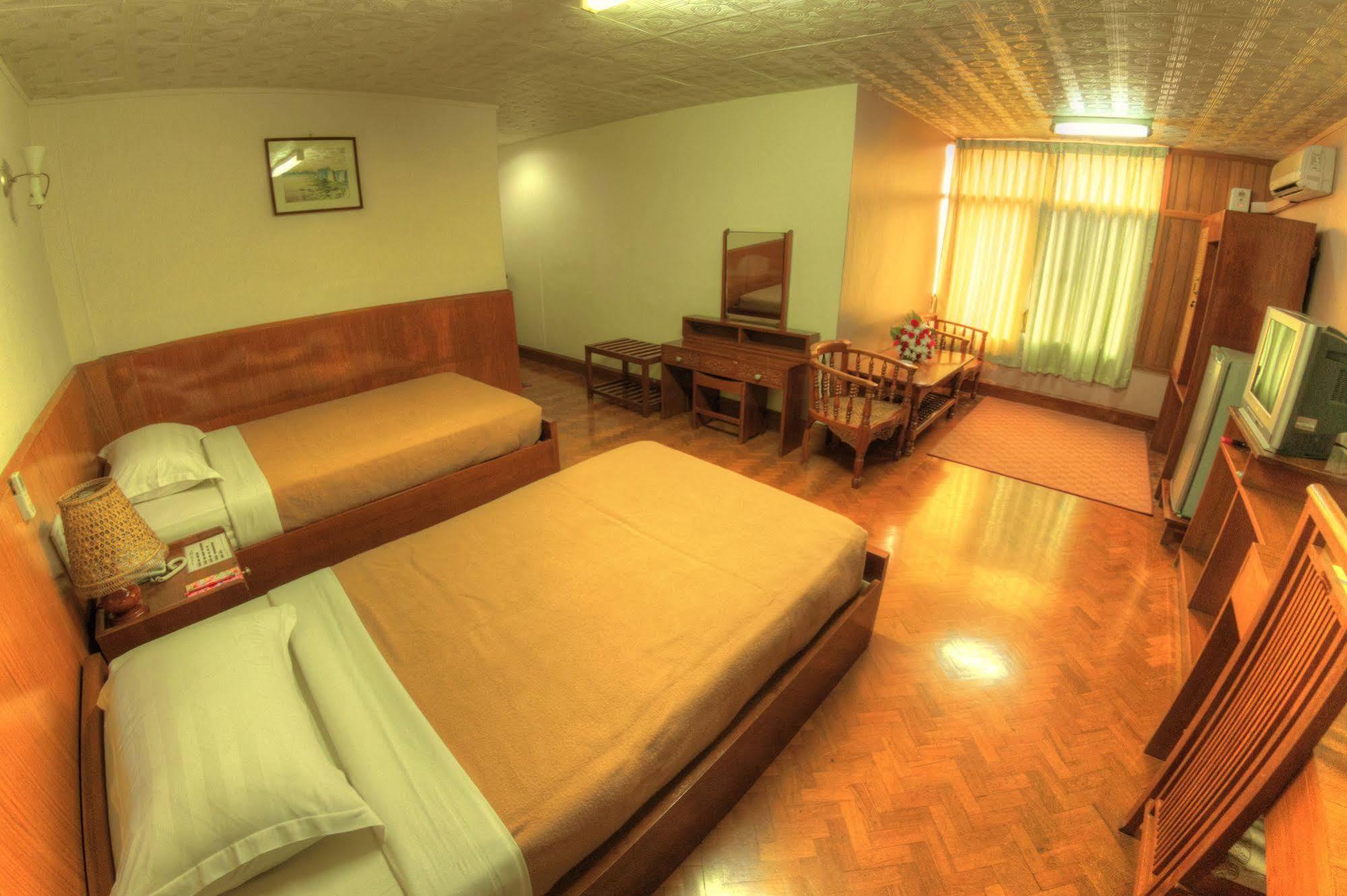 Nadi Myanmar Hotel Mandalay Ngoại thất bức ảnh